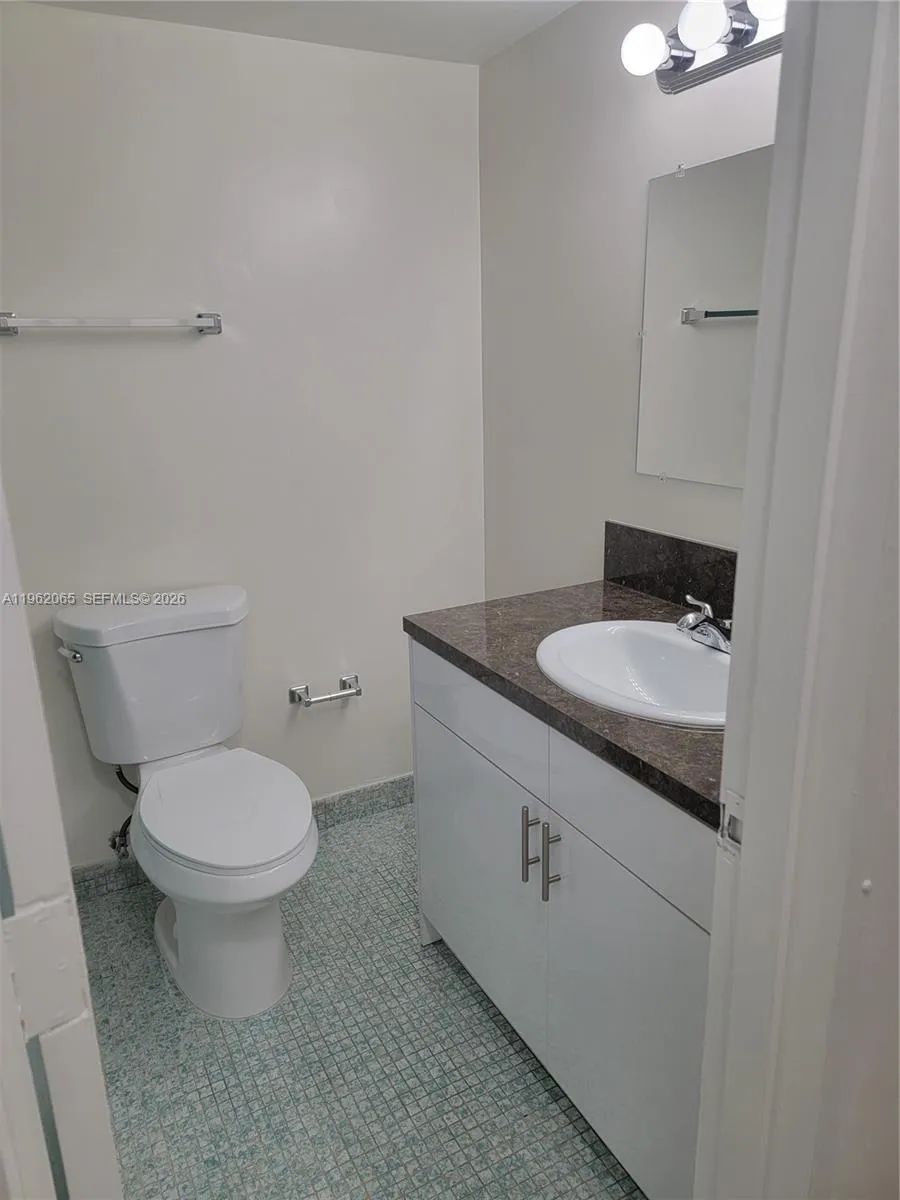 4174 Nw 79th Ave 2b, Doral, Florida 33166, Doral, Florida 33166, 2 Bedrooms Bedrooms, ,2 BathroomsBathrooms,Residential Lease,For Rent,4174 Nw 79th Ave 2b, Doral, Florida 33166,A11962065