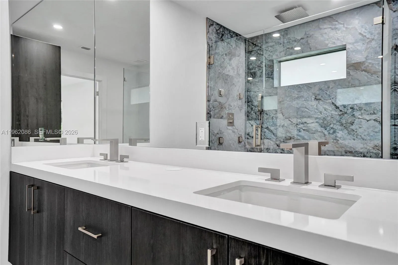 470 Petersburg Ter 470, Plantation, Florida 33325, Plantation, Florida 33325, 3 Bedrooms Bedrooms, ,3 BathroomsBathrooms,Residential Lease,For Rent,470 Petersburg Ter 470, Plantation, Florida 33325,A11962086