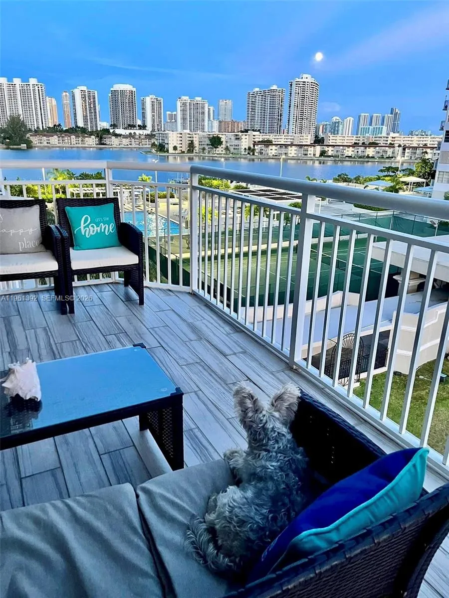 18051 Biscayne Blvd 503, Aventura, Florida 33160, Aventura, Florida 33160, 1 Bedroom Bedrooms, ,1 BathroomBathrooms,Residential,For Sale,18051 Biscayne Blvd 503, Aventura, Florida 33160,A11961392