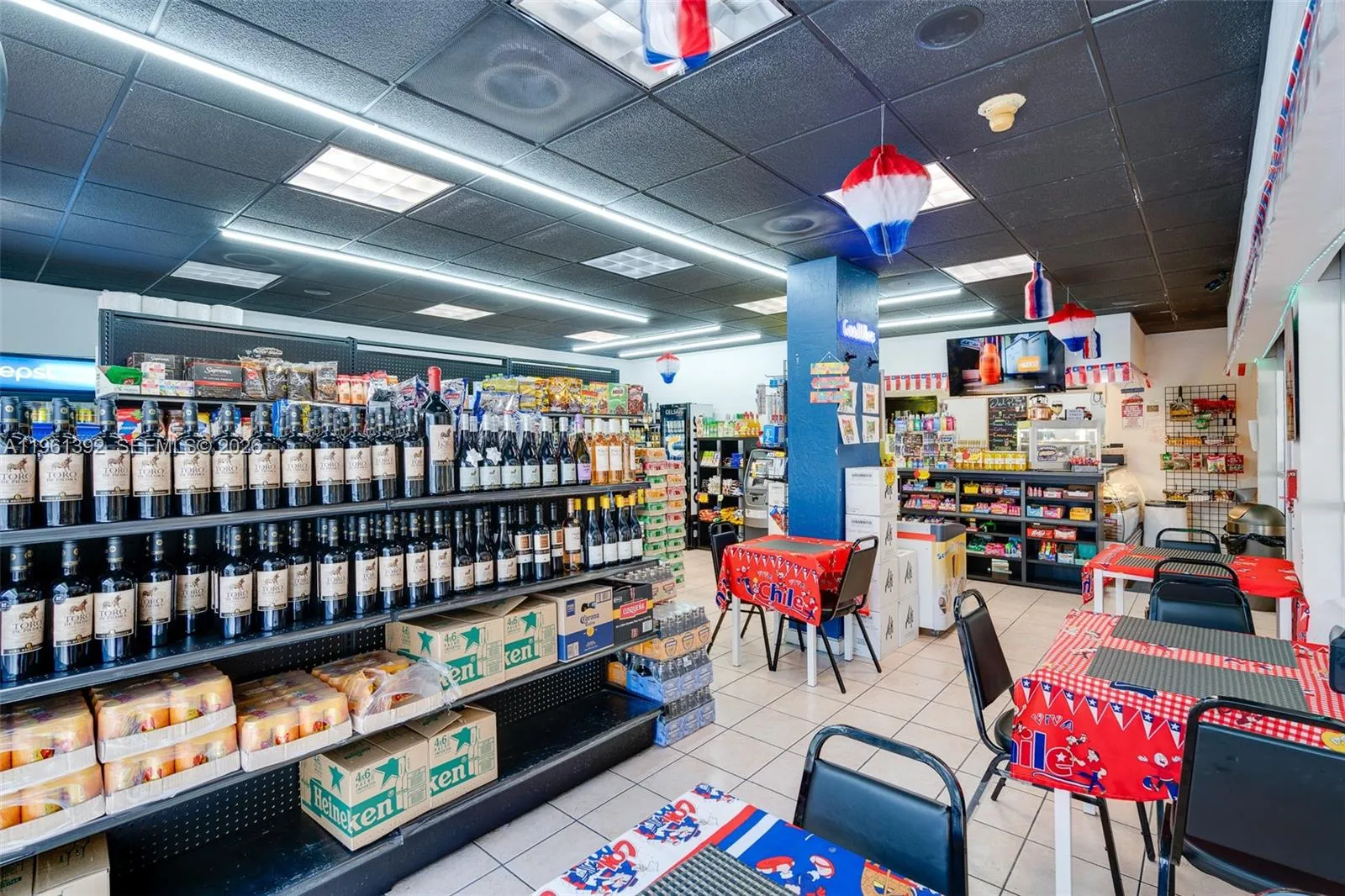 Restaurant & Mini-Mart