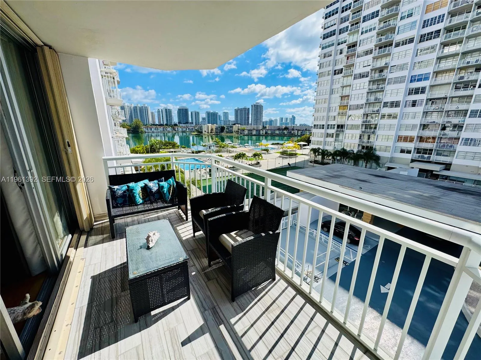 18051 Biscayne Blvd 503, Aventura, Florida 33160, Aventura, Florida 33160, 1 Bedroom Bedrooms, ,1 BathroomBathrooms,Residential,For Sale,18051 Biscayne Blvd 503, Aventura, Florida 33160,A11961392