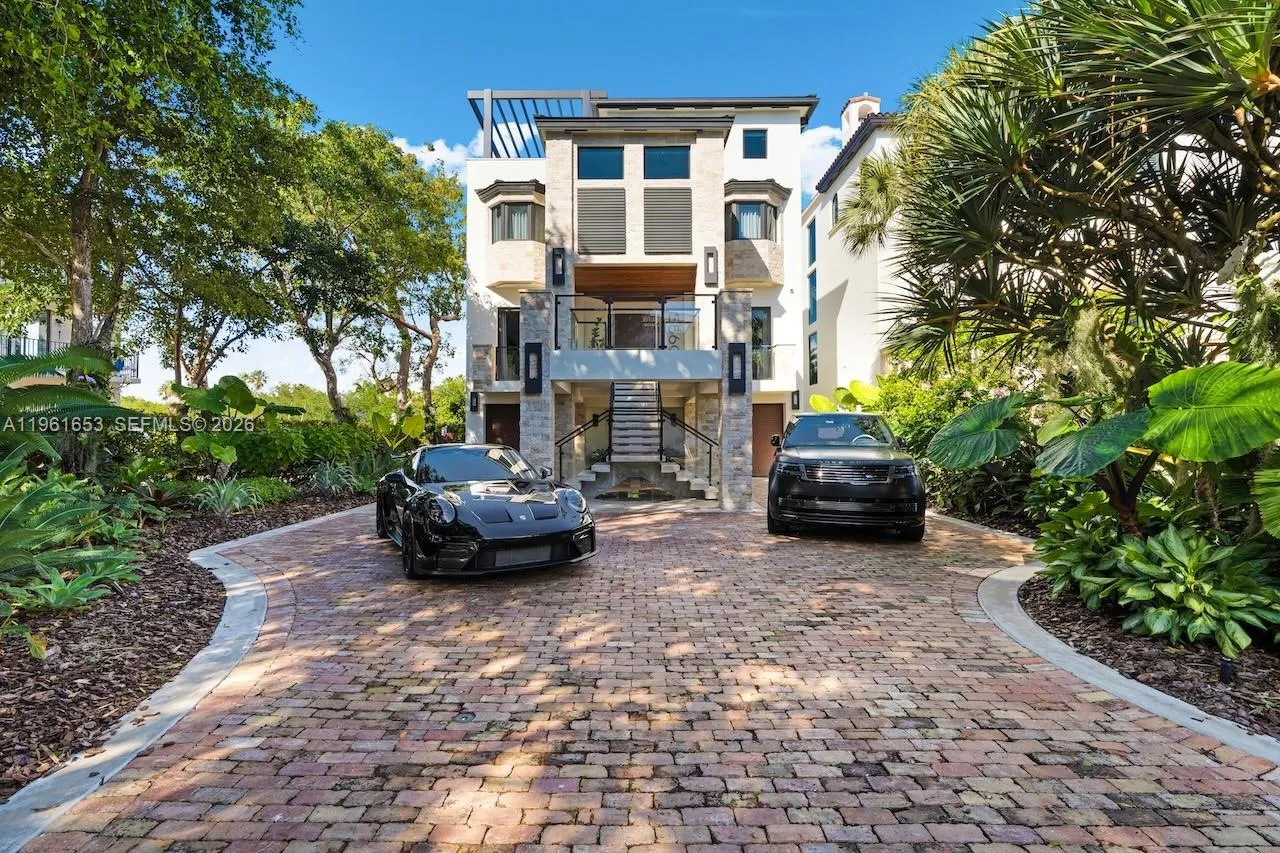 5860 Paradise Point Dr, Palmetto Bay, Florida 3315, Palmetto Bay, Florida 33157, 3 Bedrooms Bedrooms, ,5 BathroomsBathrooms,Residential,For Sale,5860 Paradise Point Dr, Palmetto Bay, Florida 3315,A11961653 5860 Paradise Point Dr, Palmetto Bay, Florida 3315, Palmetto Bay, Florida 33157, 3 Bedrooms Bedrooms, ,5 BathroomsBathrooms,Residential,For Sale,5860 Paradise Point Dr, Palmetto Bay, Florida 3315,A11961653