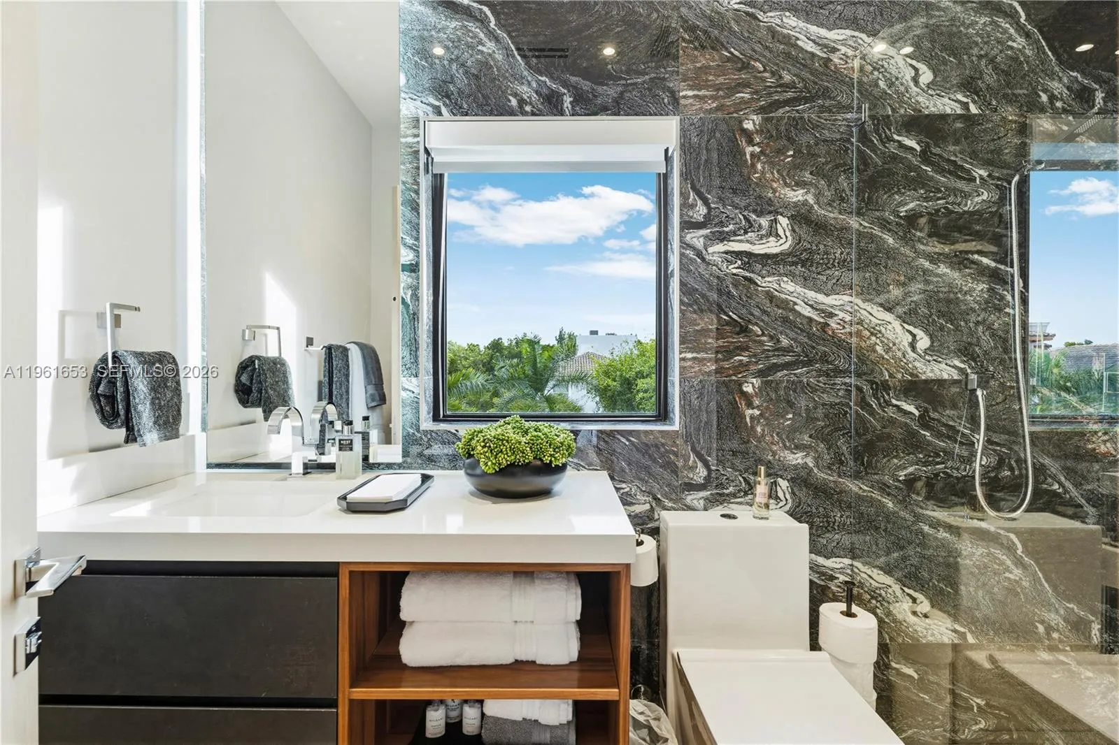 5860 Paradise Point Dr, Palmetto Bay, Florida 3315, Palmetto Bay, Florida 33157, 3 Bedrooms Bedrooms, ,5 BathroomsBathrooms,Residential,For Sale,5860 Paradise Point Dr, Palmetto Bay, Florida 3315,A11961653