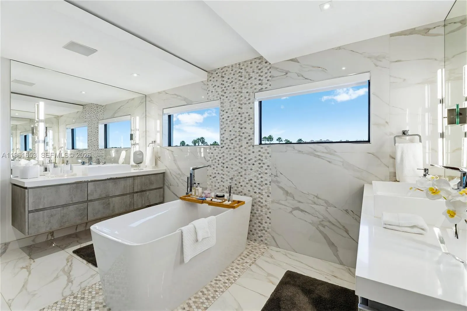 5860 Paradise Point Dr, Palmetto Bay, Florida 3315, Palmetto Bay, Florida 33157, 3 Bedrooms Bedrooms, ,5 BathroomsBathrooms,Residential,For Sale,5860 Paradise Point Dr, Palmetto Bay, Florida 3315,A11961653