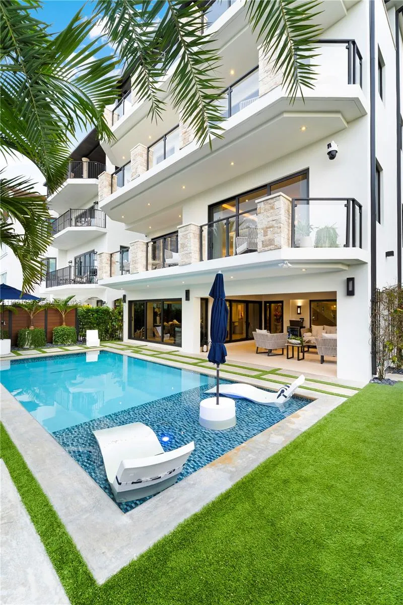 5860 Paradise Point Dr, Palmetto Bay, Florida 3315, Palmetto Bay, Florida 33157, 3 Bedrooms Bedrooms, ,5 BathroomsBathrooms,Residential,For Sale,5860 Paradise Point Dr, Palmetto Bay, Florida 3315,A11961653