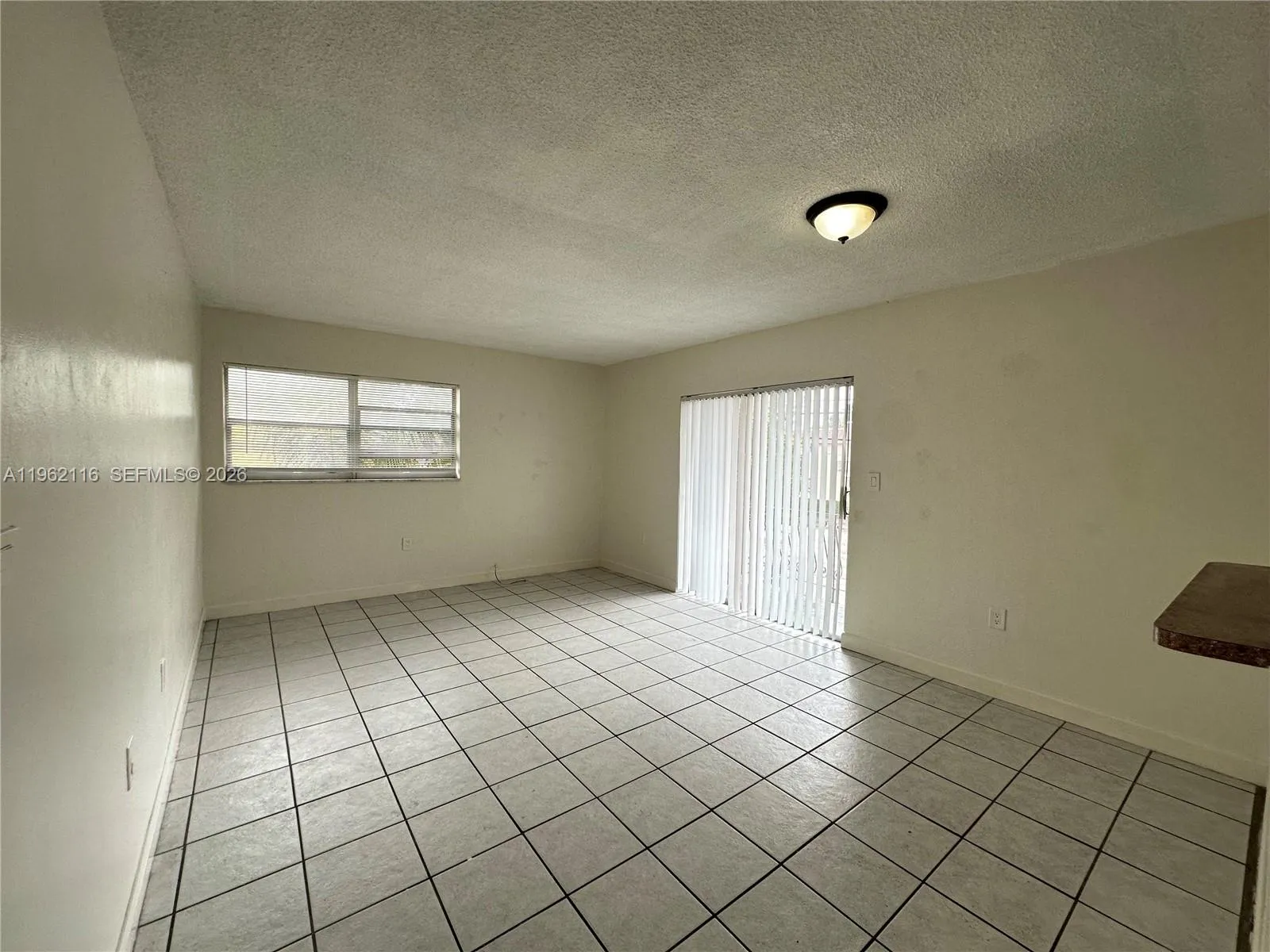 1008 Nw 45th Ave 9, Miami, Florida 33126, Miami, Florida 33126, 1 Bedroom Bedrooms, ,1 BathroomBathrooms,Residential Lease,For Rent,1008 Nw 45th Ave 9, Miami, Florida 33126,A11962116