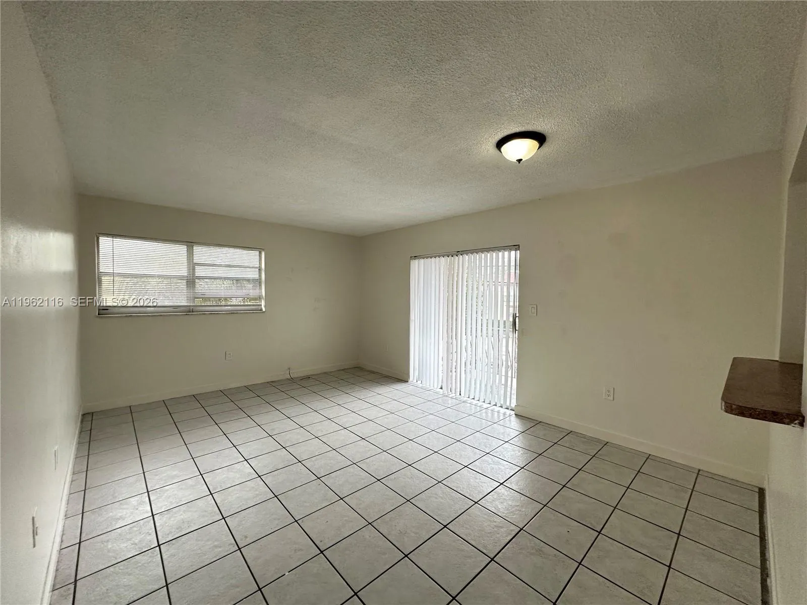1008 Nw 45th Ave 9, Miami, Florida 33126, Miami, Florida 33126, 1 Bedroom Bedrooms, ,1 BathroomBathrooms,Residential Lease,For Rent,1008 Nw 45th Ave 9, Miami, Florida 33126,A11962116