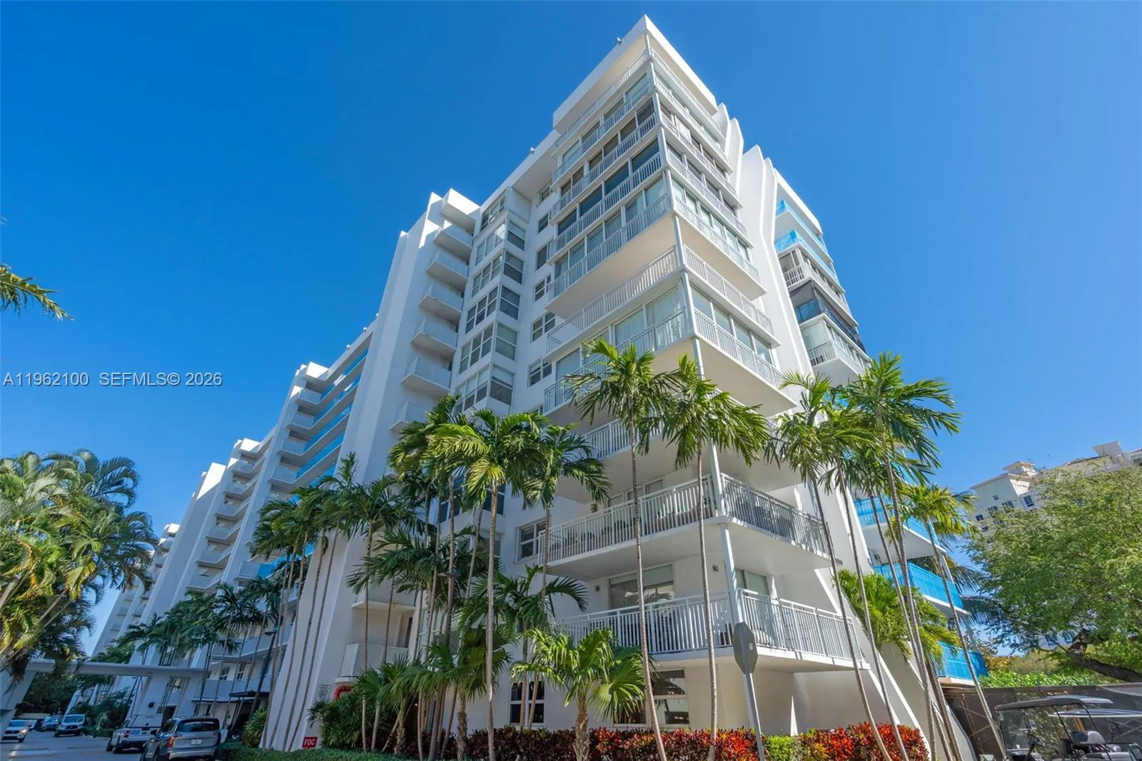 609 Ocean Dr 4g, Key Biscayne, Florida 33149, Key Biscayne, Florida 33149, 2 Bedrooms Bedrooms, ,2 BathroomsBathrooms,Residential Lease,For Rent,609 Ocean Dr 4g, Key Biscayne, Florida 33149,A11962100