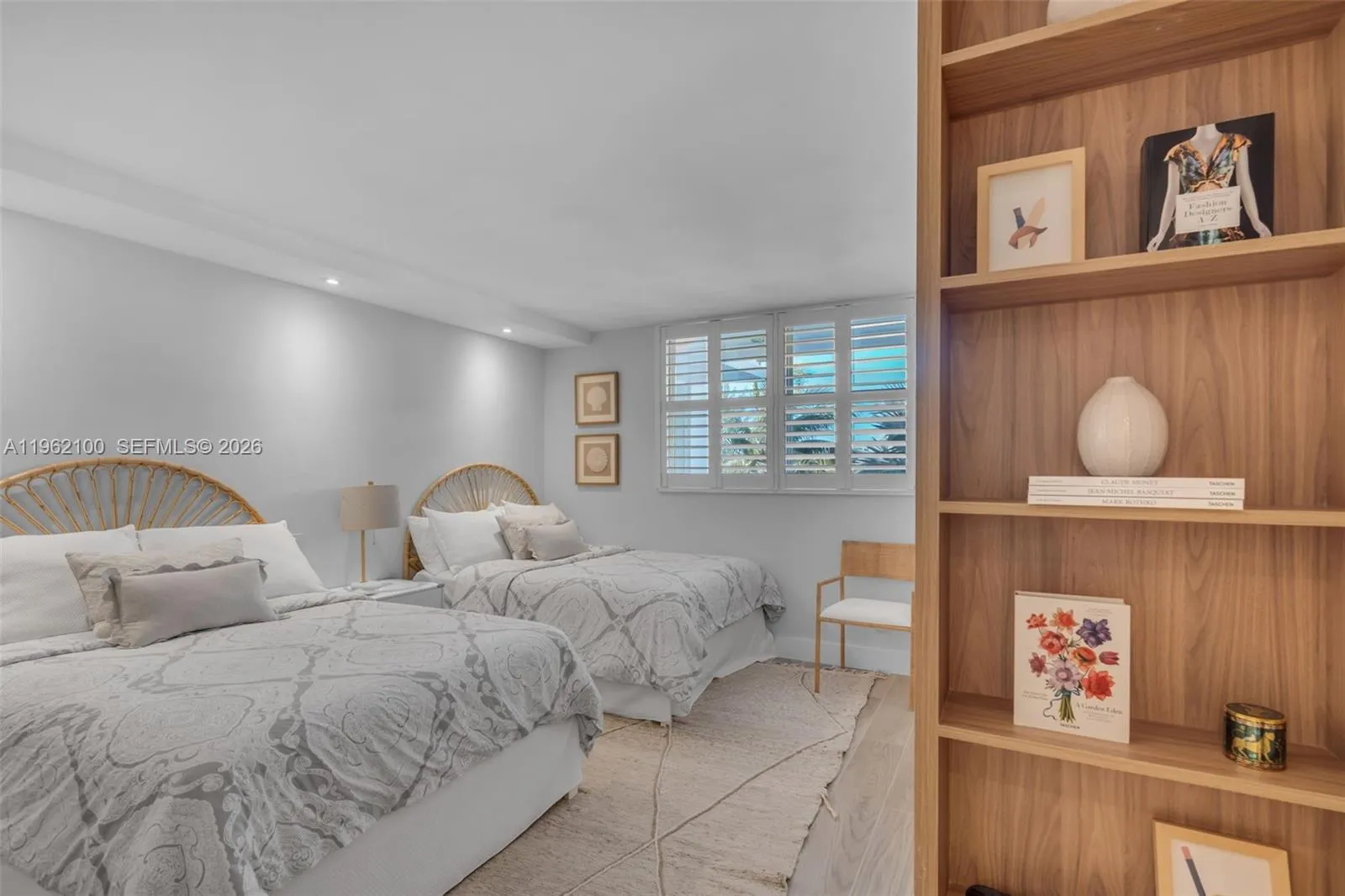 609 Ocean Dr 4g, Key Biscayne, Florida 33149, Key Biscayne, Florida 33149, 2 Bedrooms Bedrooms, ,2 BathroomsBathrooms,Residential Lease,For Rent,609 Ocean Dr 4g, Key Biscayne, Florida 33149,A11962100