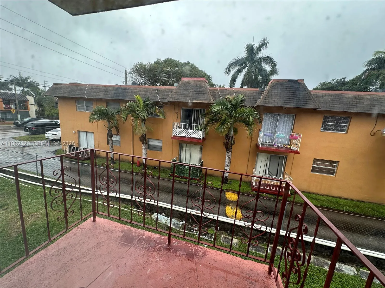 1008 Nw 45th Ave 3, Miami, Florida 33126, Miami, Florida 33126, 1 Bedroom Bedrooms, ,1 BathroomBathrooms,Residential Lease,For Rent,1008 Nw 45th Ave 3, Miami, Florida 33126,A11962129