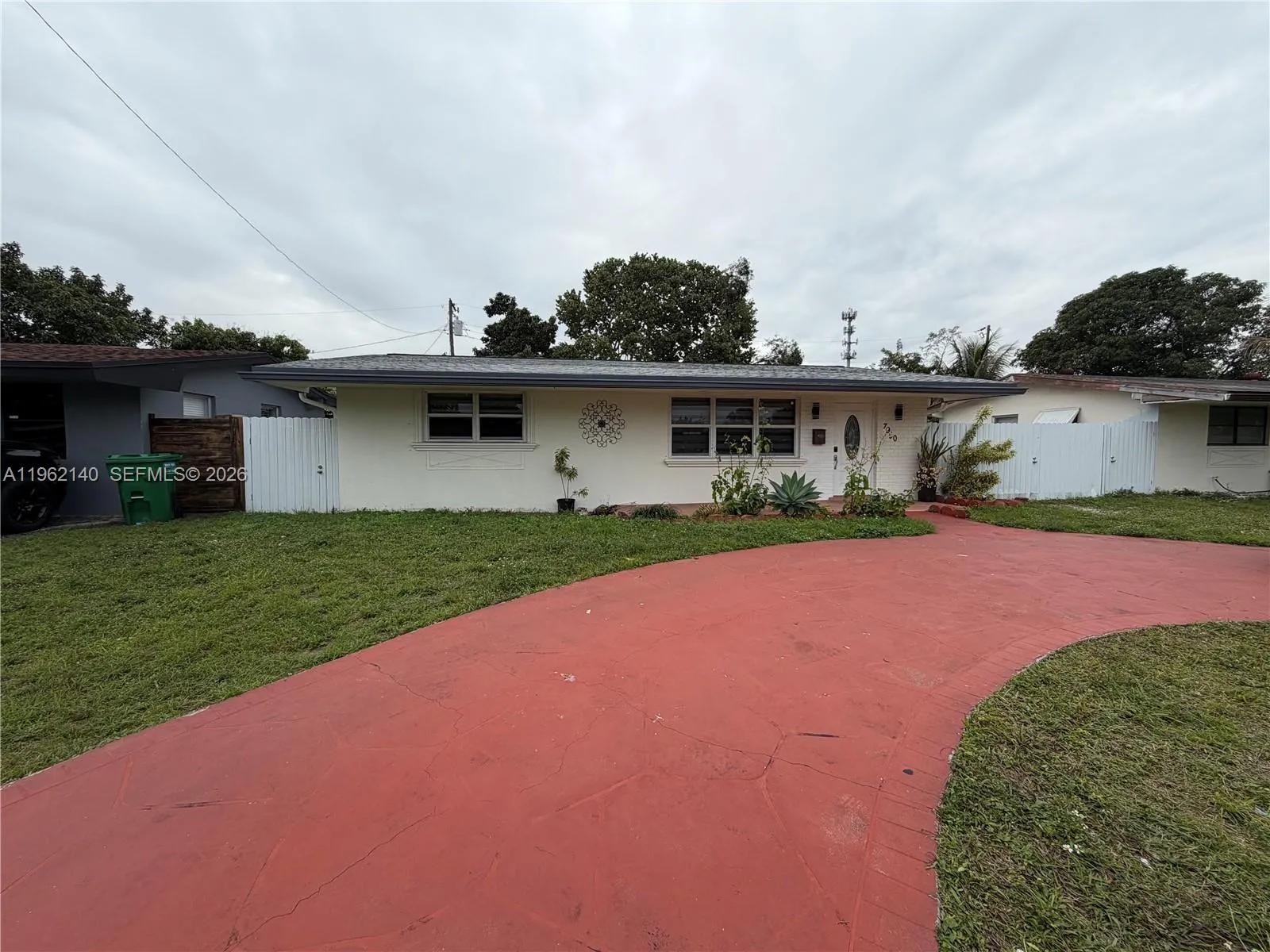 7950 Nw 10th St 7950, Pembroke Pines, Florida 3302, Pembroke Pines, Florida 33024, 2 Bedrooms Bedrooms, ,1 BathroomBathrooms,Residential Lease,For Rent,7950 Nw 10th St 7950, Pembroke Pines, Florida 3302,A11962140