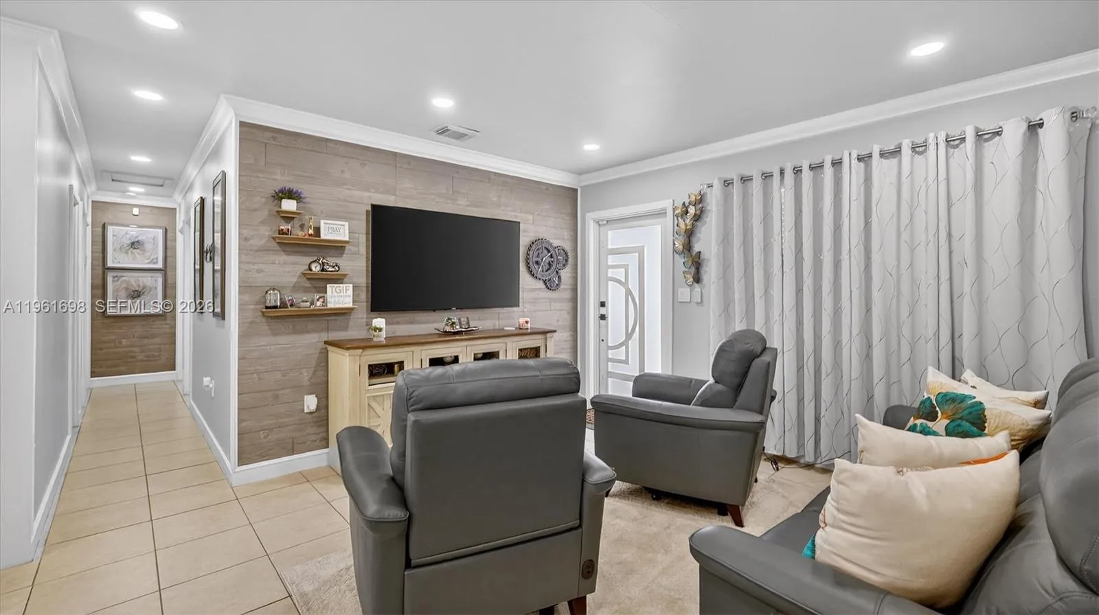 22301 Sw 117th Pl, Miami, Florida 33170, Miami, Florida 33170, 4 Bedrooms Bedrooms, ,2 BathroomsBathrooms,Residential,For Sale,22301 Sw 117th Pl, Miami, Florida 33170,A11961698