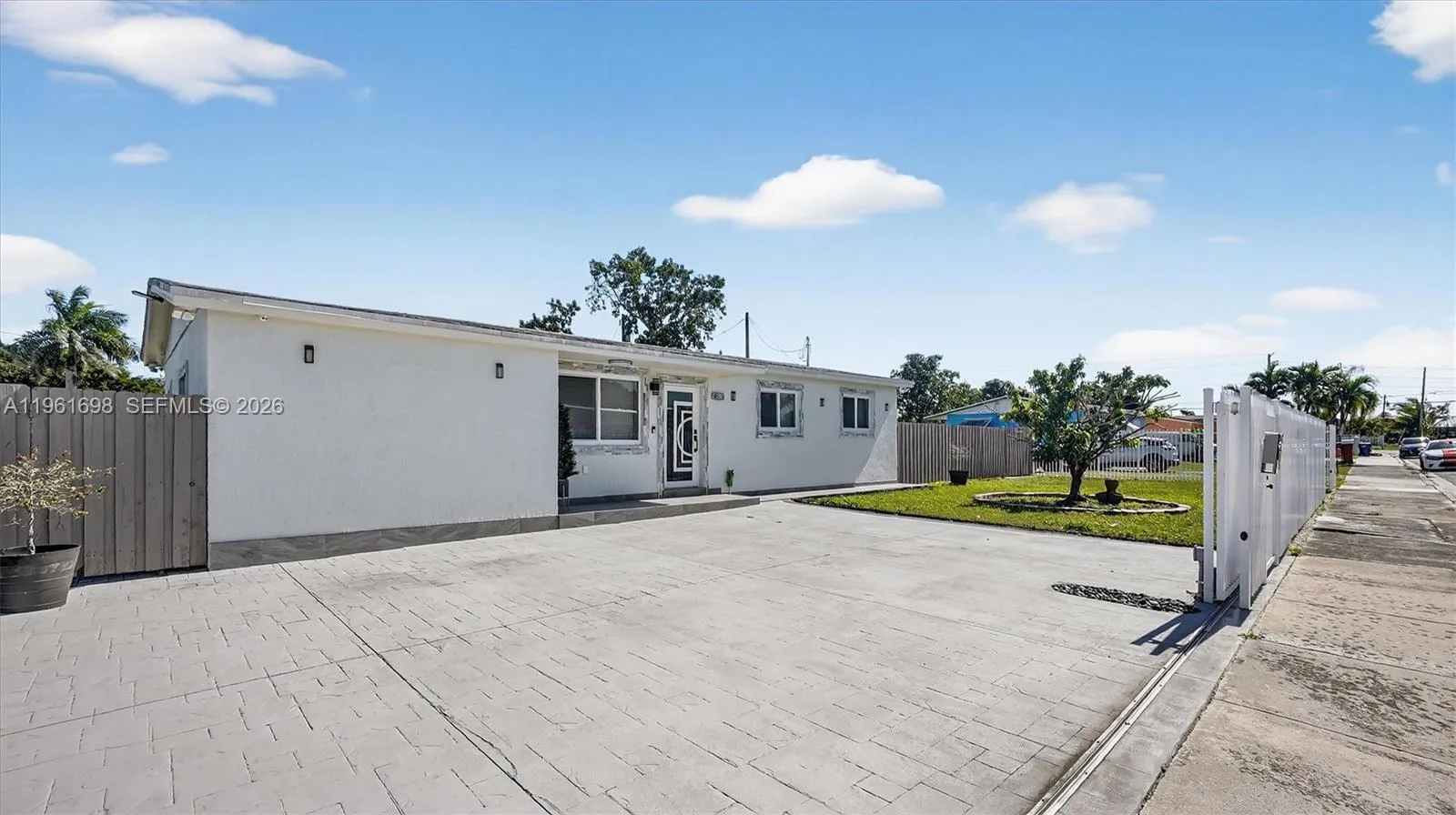 22301 Sw 117th Pl, Miami, Florida 33170, Miami, Florida 33170, 4 Bedrooms Bedrooms, ,2 BathroomsBathrooms,Residential,For Sale,22301 Sw 117th Pl, Miami, Florida 33170,A11961698