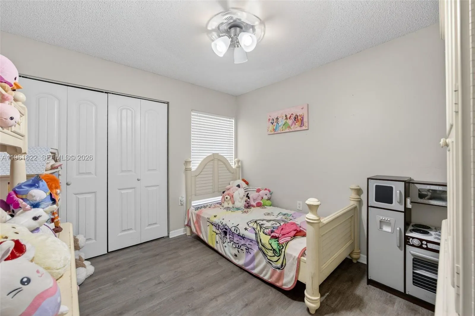 9401 Sw 97th Ave, Miami, Florida 33176, Miami, Florida 33176, 9 Bedrooms Bedrooms, ,4 BathroomsBathrooms,Residential,For Sale,9401 Sw 97th Ave, Miami, Florida 33176,A11961822