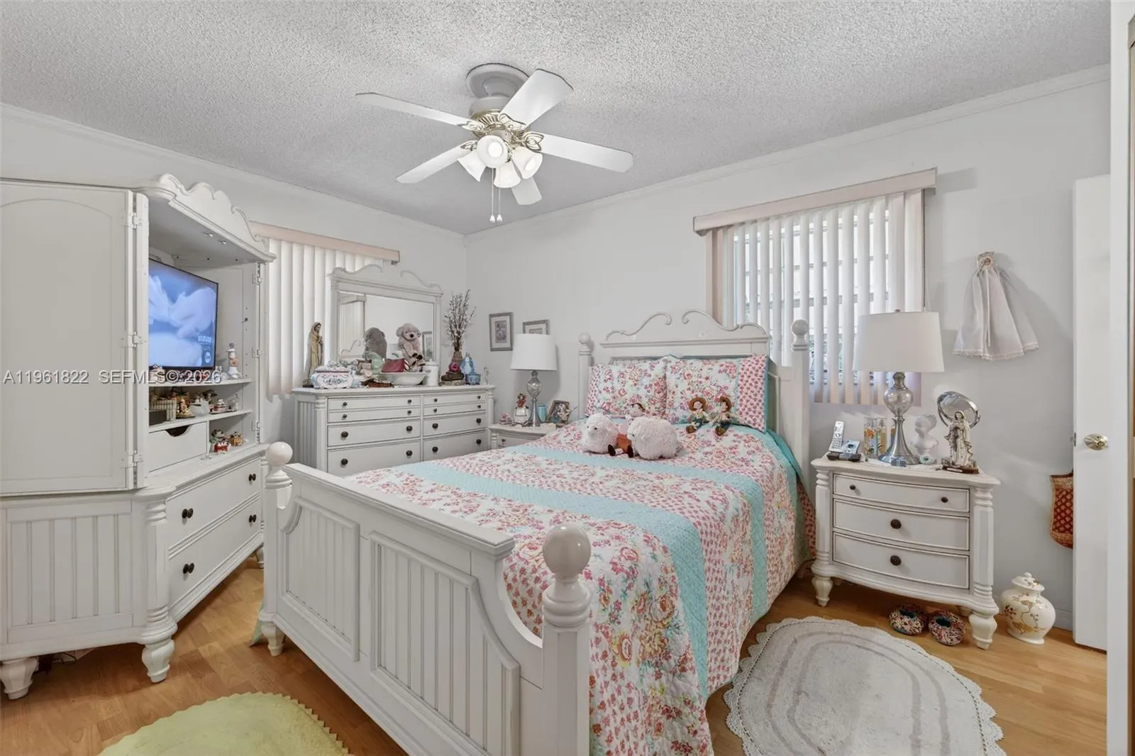 9401 Sw 97th Ave, Miami, Florida 33176, Miami, Florida 33176, 9 Bedrooms Bedrooms, ,4 BathroomsBathrooms,Residential,For Sale,9401 Sw 97th Ave, Miami, Florida 33176,A11961822