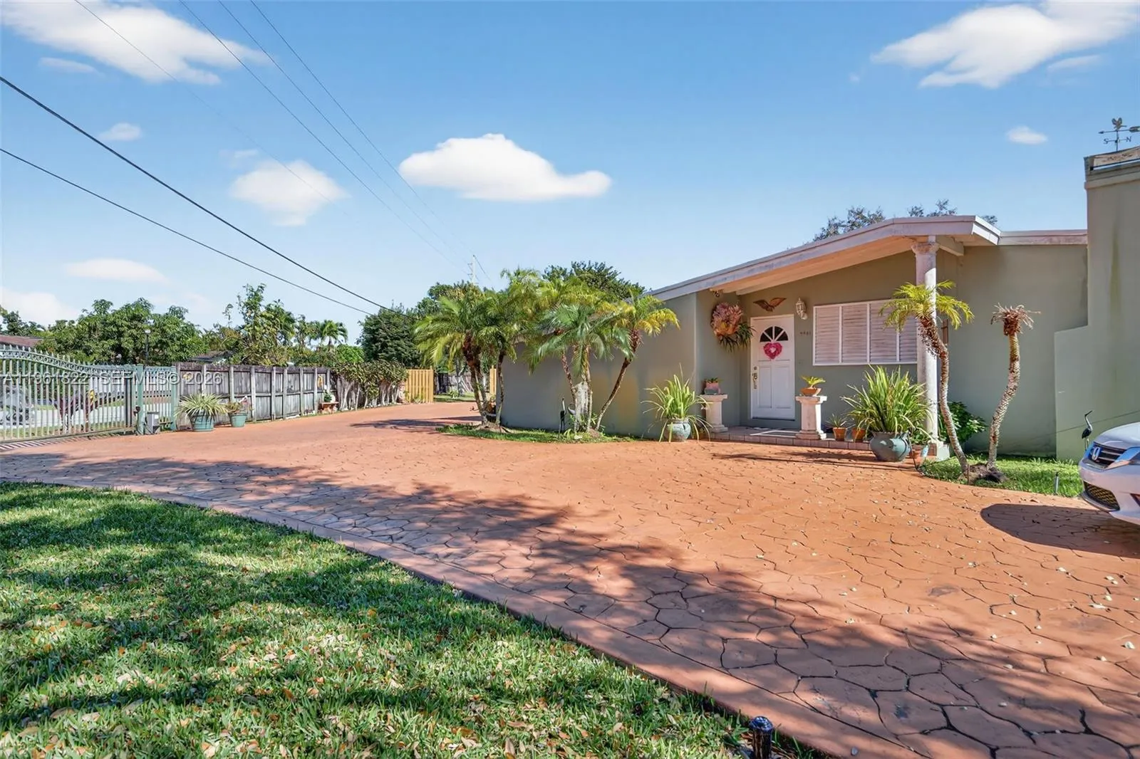 9401 Sw 97th Ave, Miami, Florida 33176, Miami, Florida 33176, 9 Bedrooms Bedrooms, ,4 BathroomsBathrooms,Residential,For Sale,9401 Sw 97th Ave, Miami, Florida 33176,A11961822