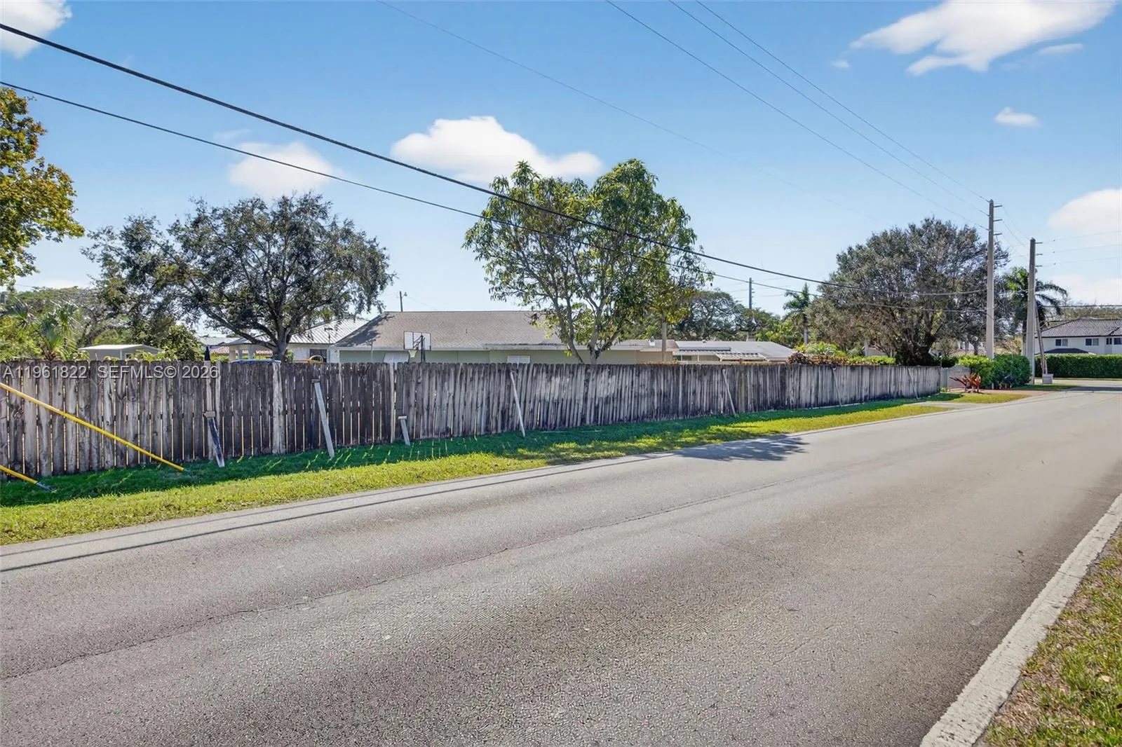 9401 Sw 97th Ave, Miami, Florida 33176, Miami, Florida 33176, 9 Bedrooms Bedrooms, ,4 BathroomsBathrooms,Residential,For Sale,9401 Sw 97th Ave, Miami, Florida 33176,A11961822