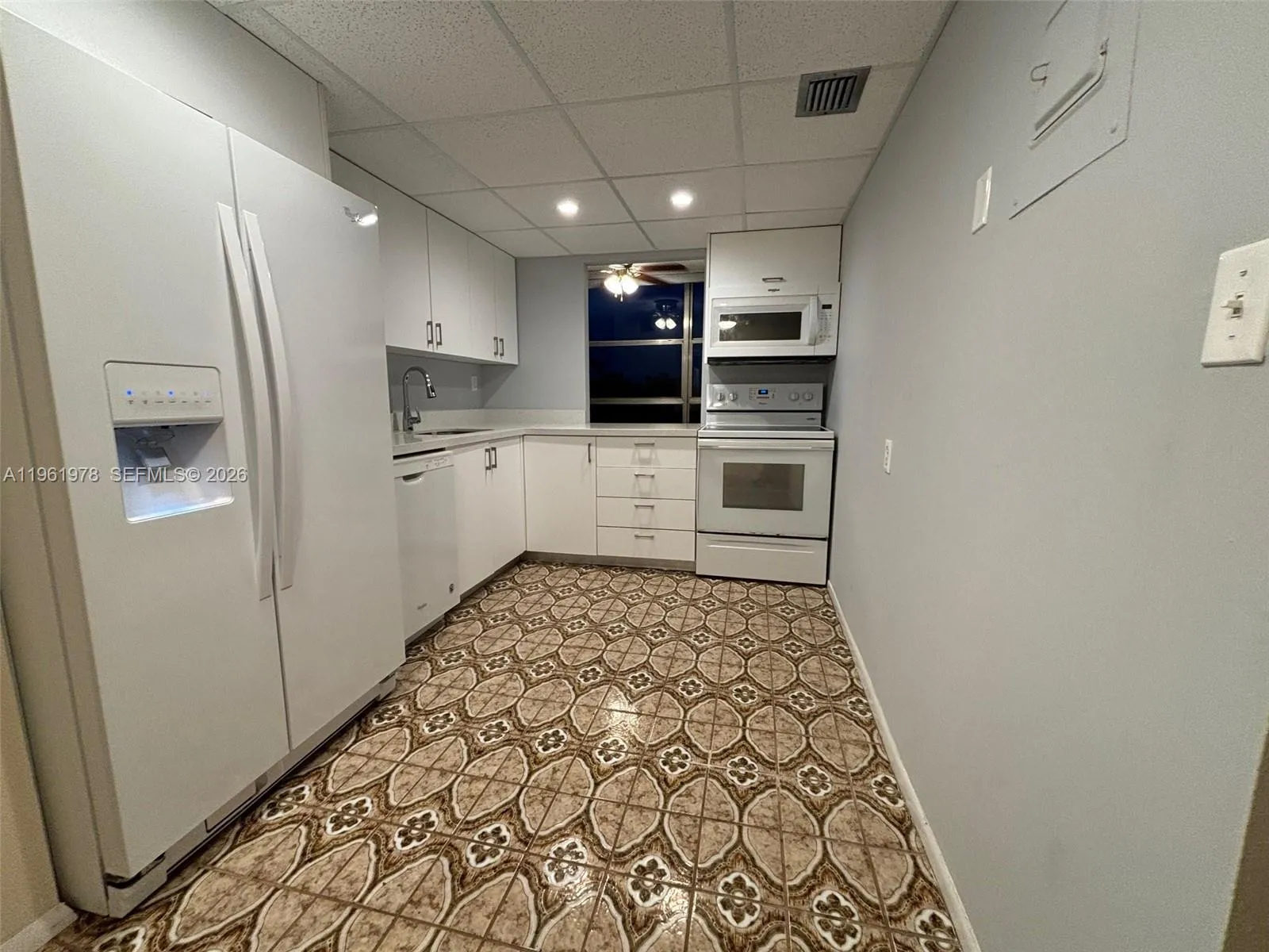 2001 Atlantic Shores Blvd 409, Hallandale Beach, F, Hallandale Beach, Florida 33009, 2 Bedrooms Bedrooms, ,1 BathroomBathrooms,Residential,For Sale,2001 Atlantic Shores Blvd 409, Hallandale Beach, F,A11961978