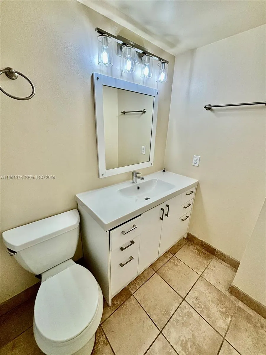 2001 Atlantic Shores Blvd 409, Hallandale Beach, F, Hallandale Beach, Florida 33009, 2 Bedrooms Bedrooms, ,1 BathroomBathrooms,Residential,For Sale,2001 Atlantic Shores Blvd 409, Hallandale Beach, F,A11961978