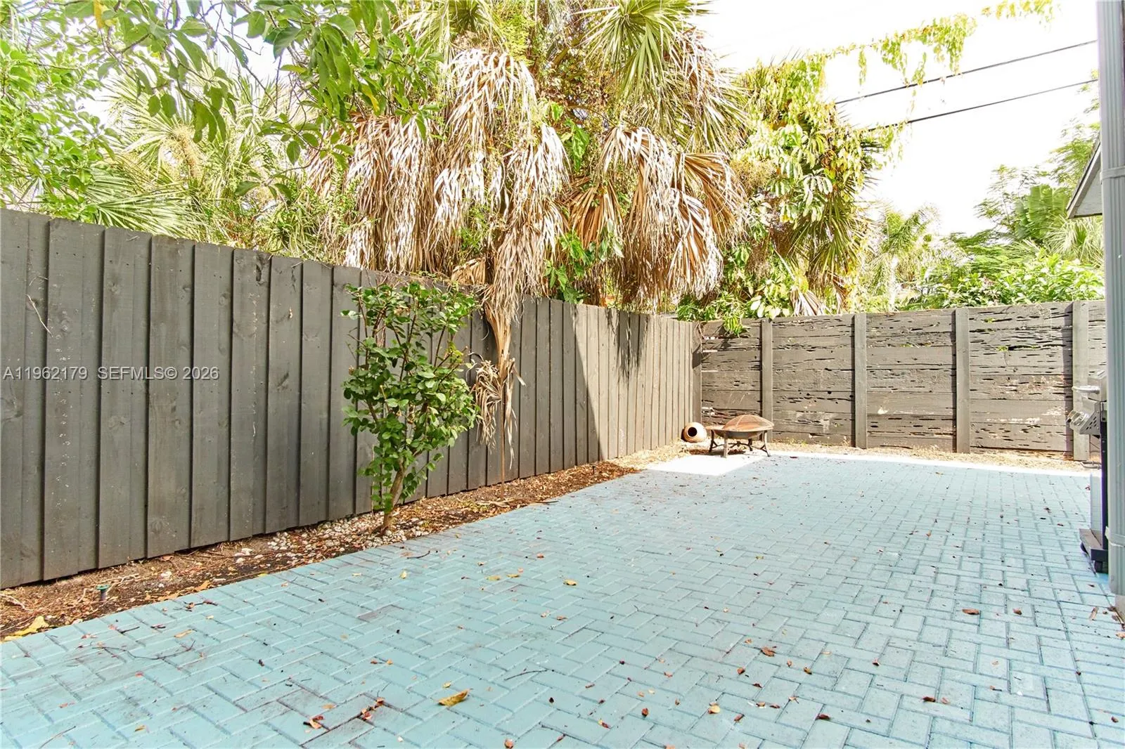 25 Ne 12th St, Fort Lauderdale, Florida 33304, Fort Lauderdale, Florida 33304, ,Residential Income,For Sale,25 Ne 12th St, Fort Lauderdale, Florida 33304,A11962179