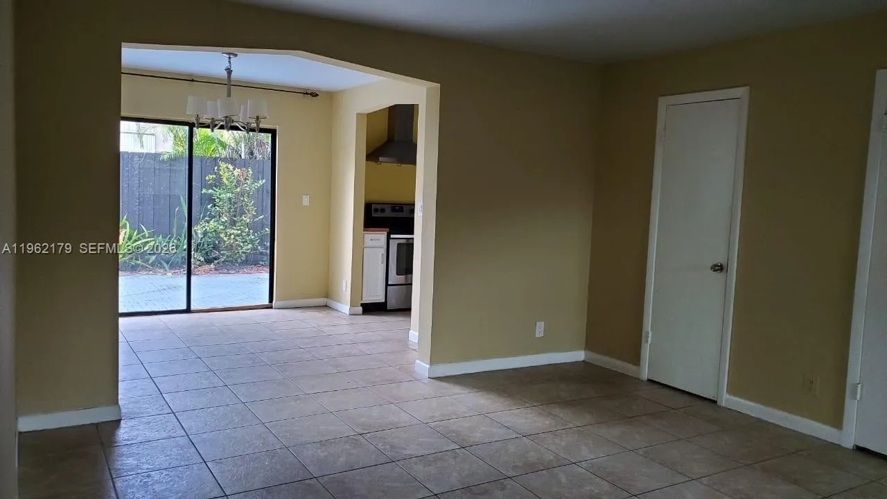 25 Ne 12th St, Fort Lauderdale, Florida 33304, Fort Lauderdale, Florida 33304, ,Residential Income,For Sale,25 Ne 12th St, Fort Lauderdale, Florida 33304,A11962179