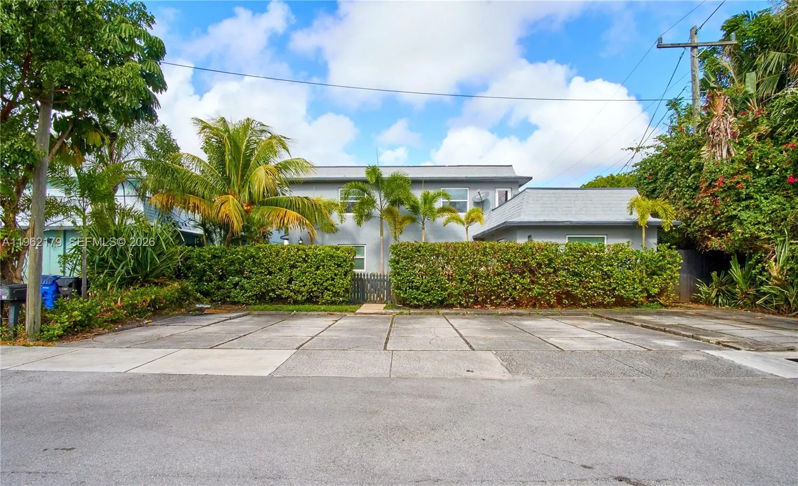 25 Ne 12th St, Fort Lauderdale, Florida 33304, Fort Lauderdale, Florida 33304, ,Residential Income,For Sale,25 Ne 12th St, Fort Lauderdale, Florida 33304,A11962179