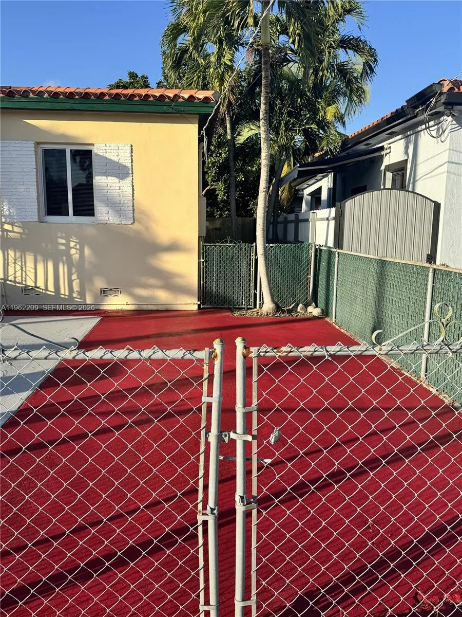 3445 Nw 2nd St, Miami, Florida 33125, Miami, Florida 33125, 4 Bedrooms Bedrooms, ,4 BathroomsBathrooms,Residential,For Sale,3445 Nw 2nd St, Miami, Florida 33125,A11962209