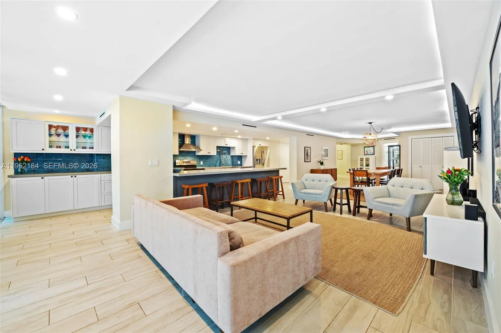 Enlarged, Oversized Open Floorpaln