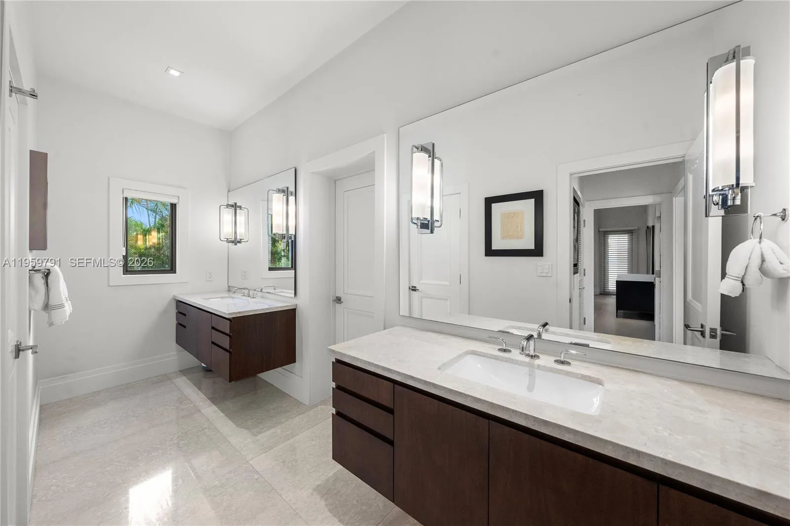 555 Arvida Pkwy, Coral Gables, Florida 33156, Coral Gables, Florida 33156, 6 Bedrooms Bedrooms, ,6 BathroomsBathrooms,Residential,For Sale,555 Arvida Pkwy, Coral Gables, Florida 33156,A11959791