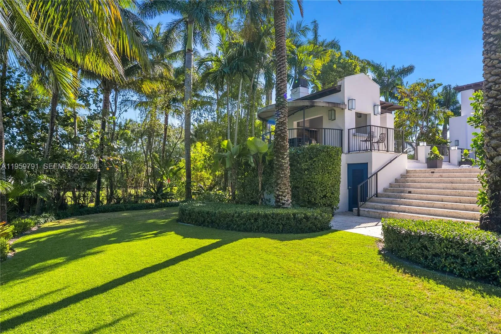 555 Arvida Pkwy, Coral Gables, Florida 33156, Coral Gables, Florida 33156, 6 Bedrooms Bedrooms, ,6 BathroomsBathrooms,Residential,For Sale,555 Arvida Pkwy, Coral Gables, Florida 33156,A11959791