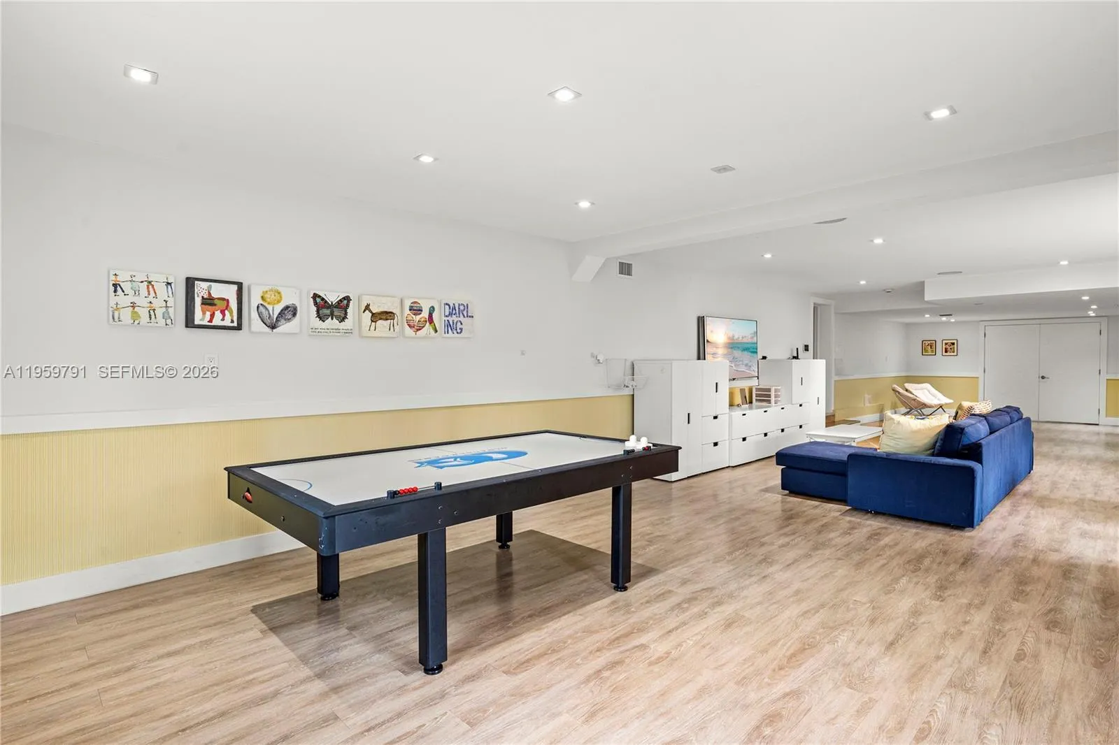 555 Arvida Pkwy, Coral Gables, Florida 33156, Coral Gables, Florida 33156, 6 Bedrooms Bedrooms, ,6 BathroomsBathrooms,Residential,For Sale,555 Arvida Pkwy, Coral Gables, Florida 33156,A11959791