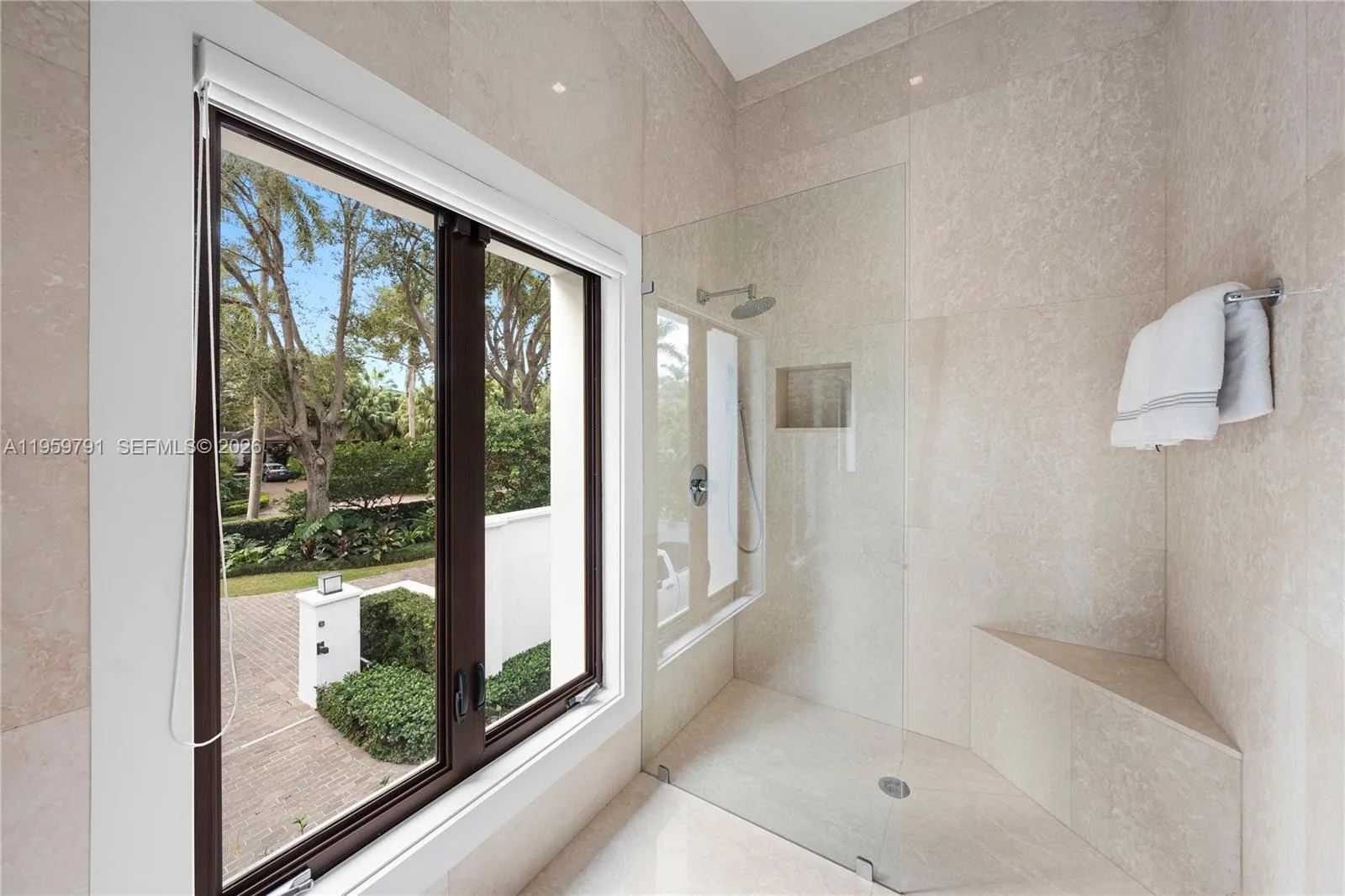 555 Arvida Pkwy, Coral Gables, Florida 33156, Coral Gables, Florida 33156, 6 Bedrooms Bedrooms, ,6 BathroomsBathrooms,Residential,For Sale,555 Arvida Pkwy, Coral Gables, Florida 33156,A11959791