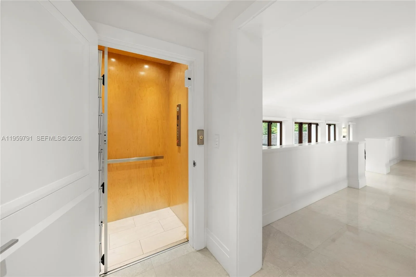 555 Arvida Pkwy, Coral Gables, Florida 33156, Coral Gables, Florida 33156, 6 Bedrooms Bedrooms, ,6 BathroomsBathrooms,Residential,For Sale,555 Arvida Pkwy, Coral Gables, Florida 33156,A11959791