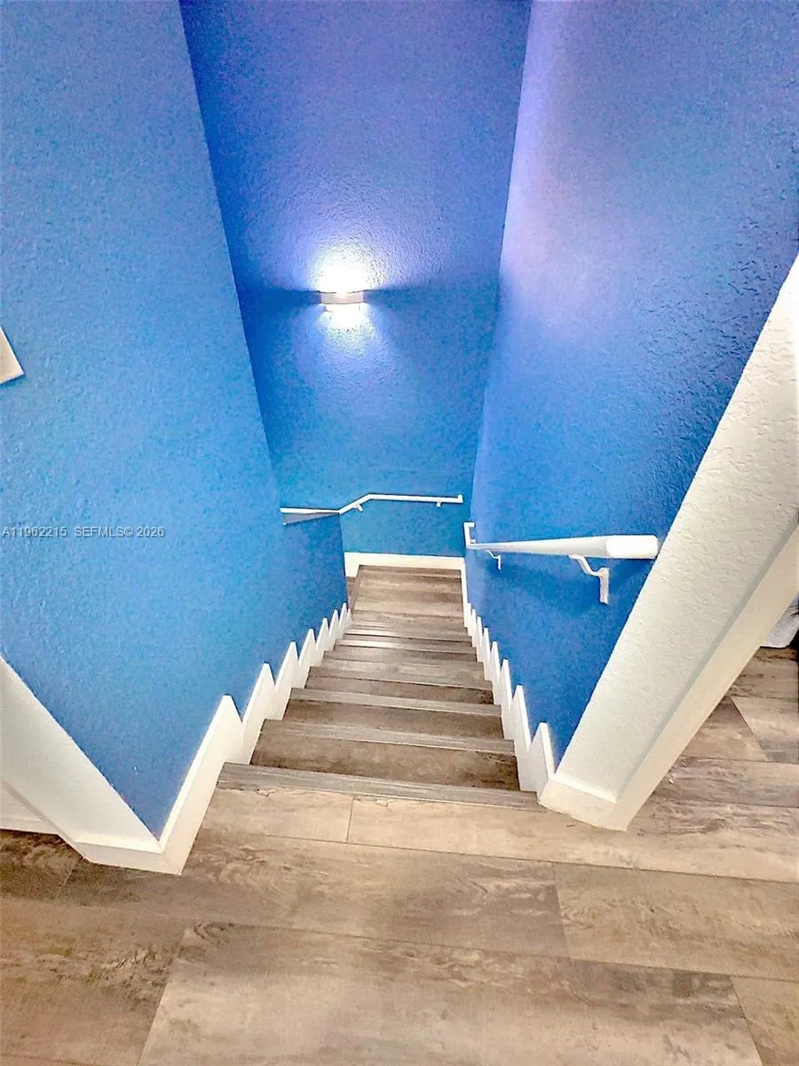 6761 Nw 182nd St 103, Hialeah, Florida 33015, Hialeah, Florida 33015, 3 Bedrooms Bedrooms, ,2 BathroomsBathrooms,Residential Lease,For Rent,6761 Nw 182nd St 103, Hialeah, Florida 33015,A11962215