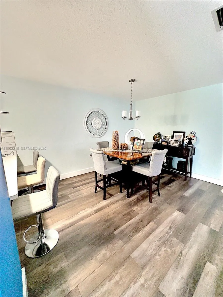 6761 Nw 182nd St 103, Hialeah, Florida 33015, Hialeah, Florida 33015, 3 Bedrooms Bedrooms, ,2 BathroomsBathrooms,Residential Lease,For Rent,6761 Nw 182nd St 103, Hialeah, Florida 33015,A11962215