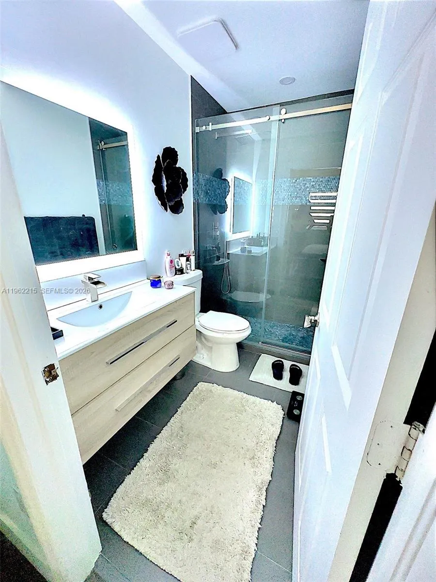 6761 Nw 182nd St 103, Hialeah, Florida 33015, Hialeah, Florida 33015, 3 Bedrooms Bedrooms, ,2 BathroomsBathrooms,Residential Lease,For Rent,6761 Nw 182nd St 103, Hialeah, Florida 33015,A11962215