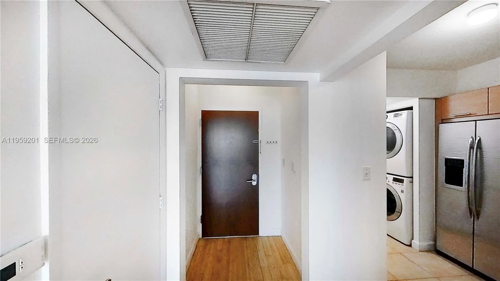 31 Se 5th St 2408, Miami, Florida 33131, Miami, Florida 33131, 2 Bedrooms Bedrooms, ,2 BathroomsBathrooms,Residential,For Sale,31 Se 5th St 2408, Miami, Florida 33131,A11959201