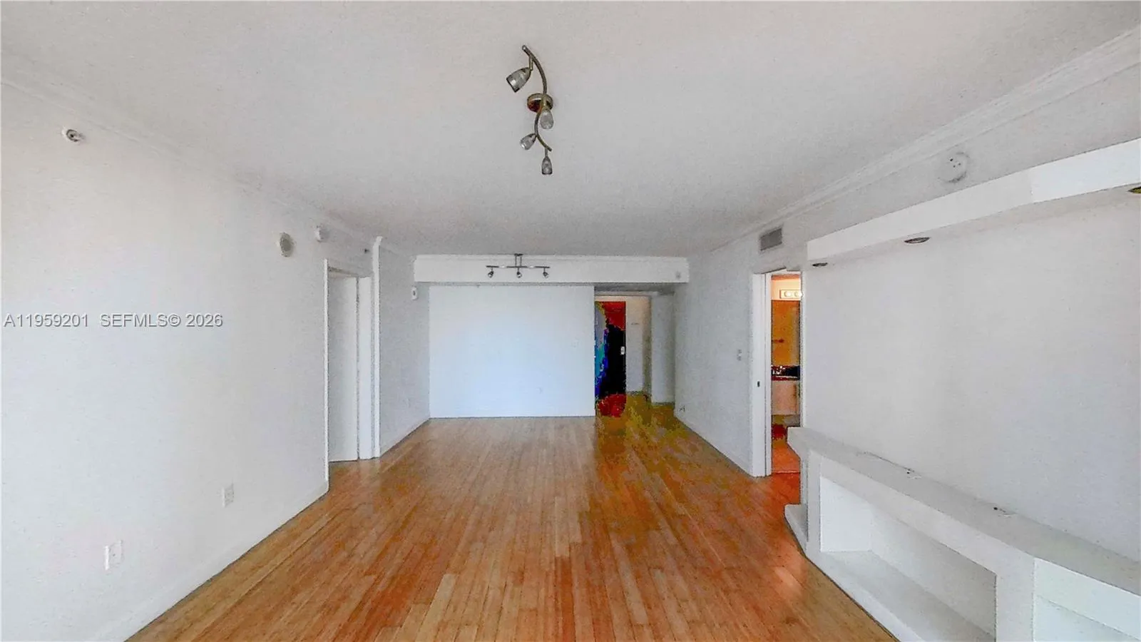 31 Se 5th St 2408, Miami, Florida 33131, Miami, Florida 33131, 2 Bedrooms Bedrooms, ,2 BathroomsBathrooms,Residential,For Sale,31 Se 5th St 2408, Miami, Florida 33131,A11959201