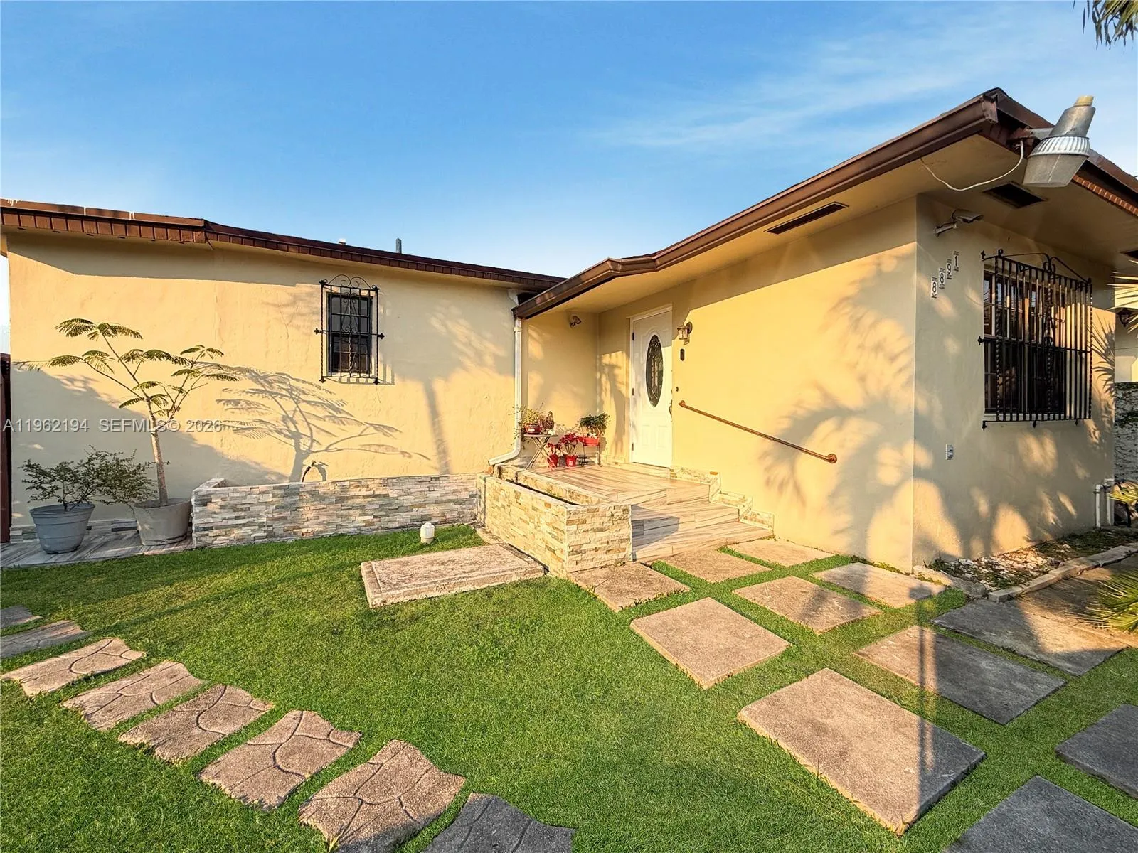 8891 Sw 28th St, Miami, Florida 33165, Miami, Florida 33165, 4 Bedrooms Bedrooms, ,2 BathroomsBathrooms,Residential,For Sale,8891 Sw 28th St, Miami, Florida 33165,A11962194