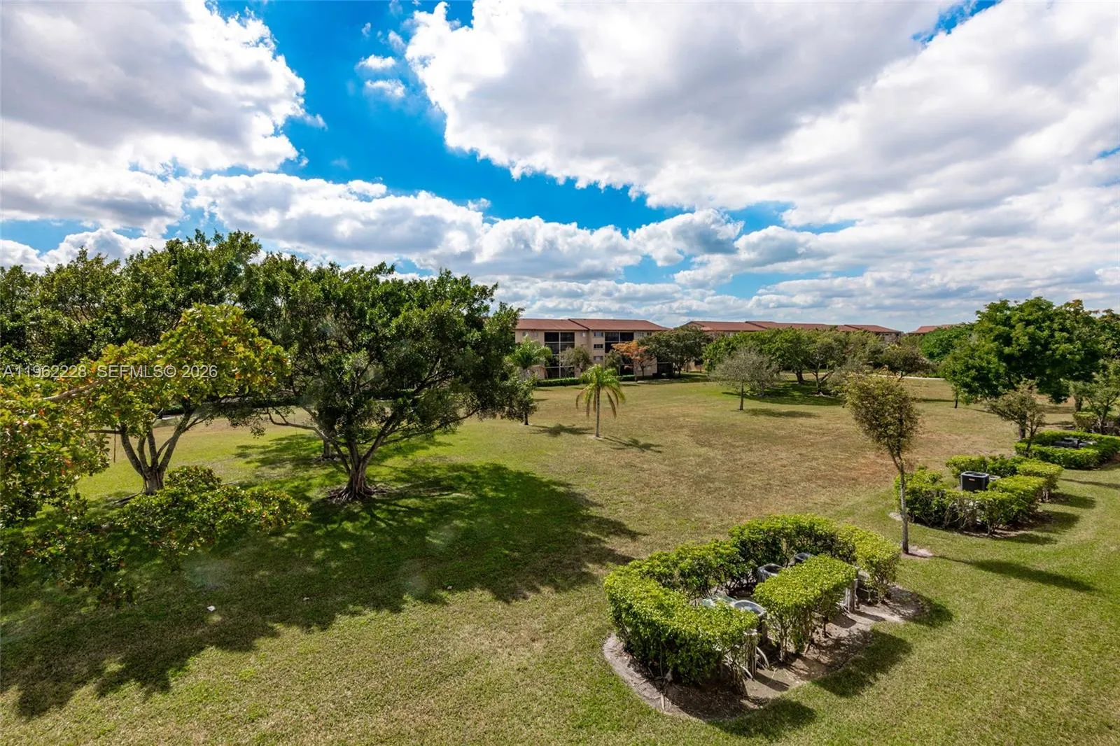 12550 Sw 15th St 302e, Pembroke Pines, Florida 330, Pembroke Pines, Florida 33027, 2 Bedrooms Bedrooms, ,2 BathroomsBathrooms,Residential,For Sale,12550 Sw 15th St 302e, Pembroke Pines, Florida 330,A11962228