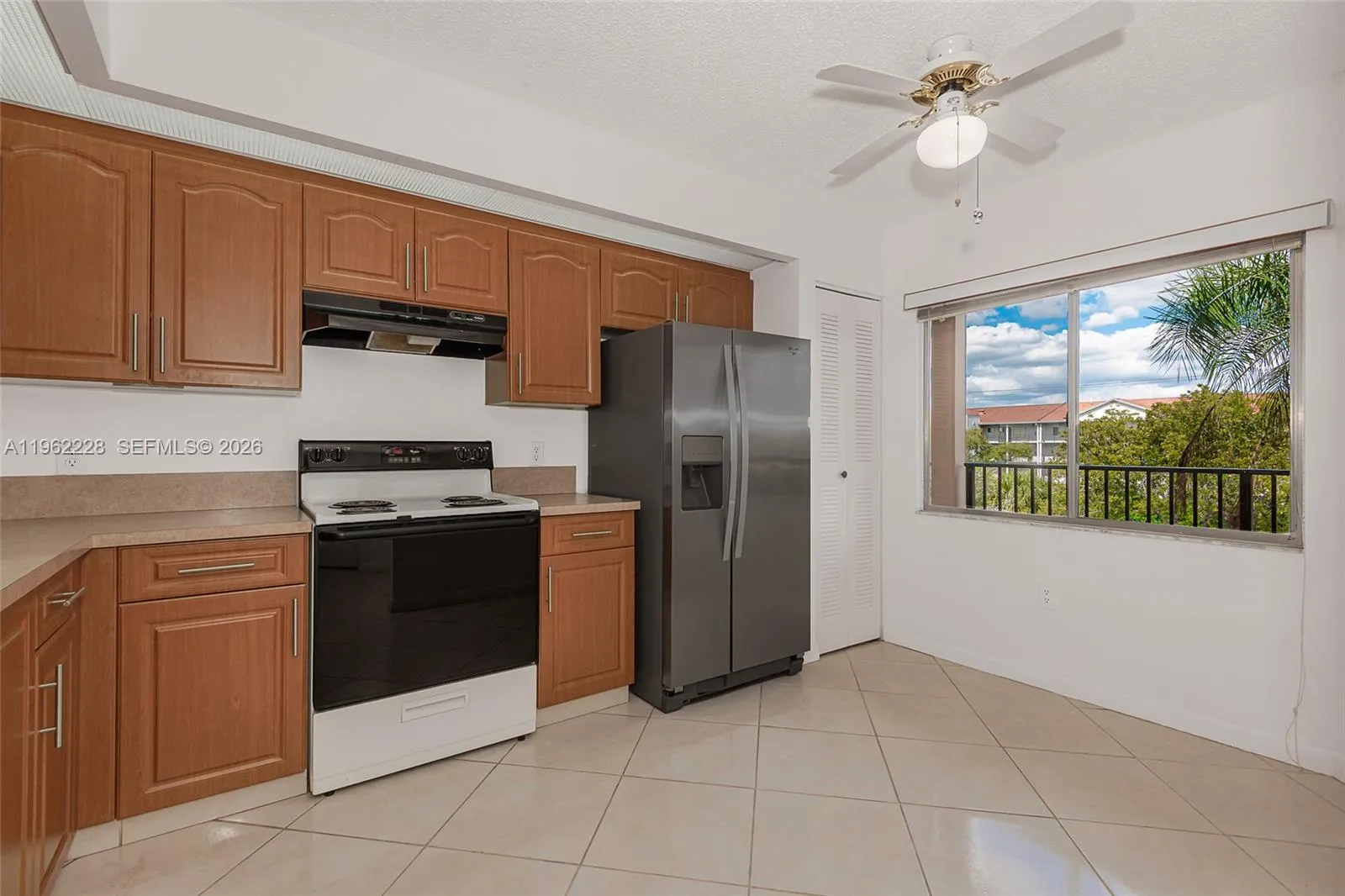 12550 Sw 15th St 302e, Pembroke Pines, Florida 330, Pembroke Pines, Florida 33027, 2 Bedrooms Bedrooms, ,2 BathroomsBathrooms,Residential,For Sale,12550 Sw 15th St 302e, Pembroke Pines, Florida 330,A11962228