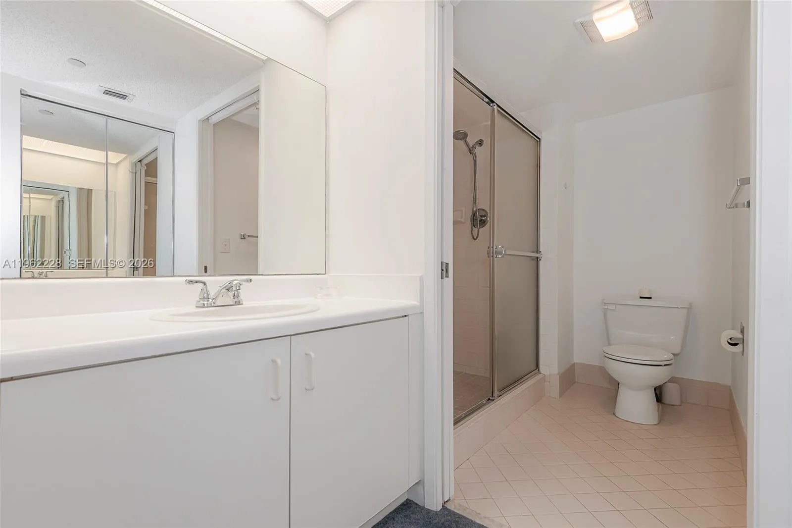 12550 Sw 15th St 302e, Pembroke Pines, Florida 330, Pembroke Pines, Florida 33027, 2 Bedrooms Bedrooms, ,2 BathroomsBathrooms,Residential,For Sale,12550 Sw 15th St 302e, Pembroke Pines, Florida 330,A11962228