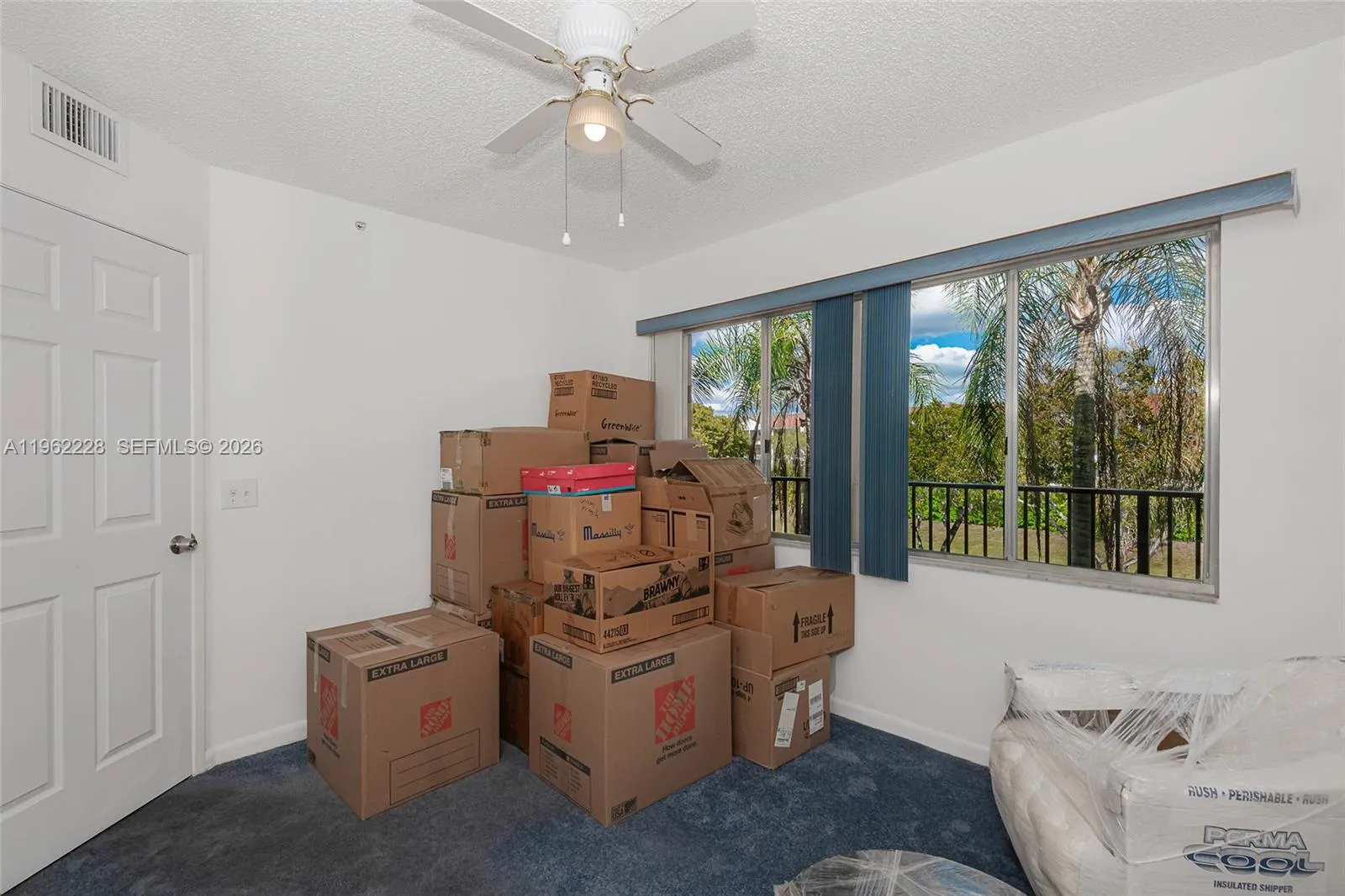 12550 Sw 15th St 302e, Pembroke Pines, Florida 330, Pembroke Pines, Florida 33027, 2 Bedrooms Bedrooms, ,2 BathroomsBathrooms,Residential,For Sale,12550 Sw 15th St 302e, Pembroke Pines, Florida 330,A11962228