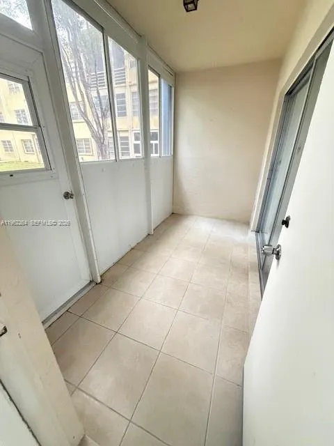 301 Cambridge Rd 106, Hollywood, Florida 33024, Hollywood, Florida 33024, 1 Bedroom Bedrooms, ,1 BathroomBathrooms,Residential Lease,For Rent,301 Cambridge Rd 106, Hollywood, Florida 33024,A11962264