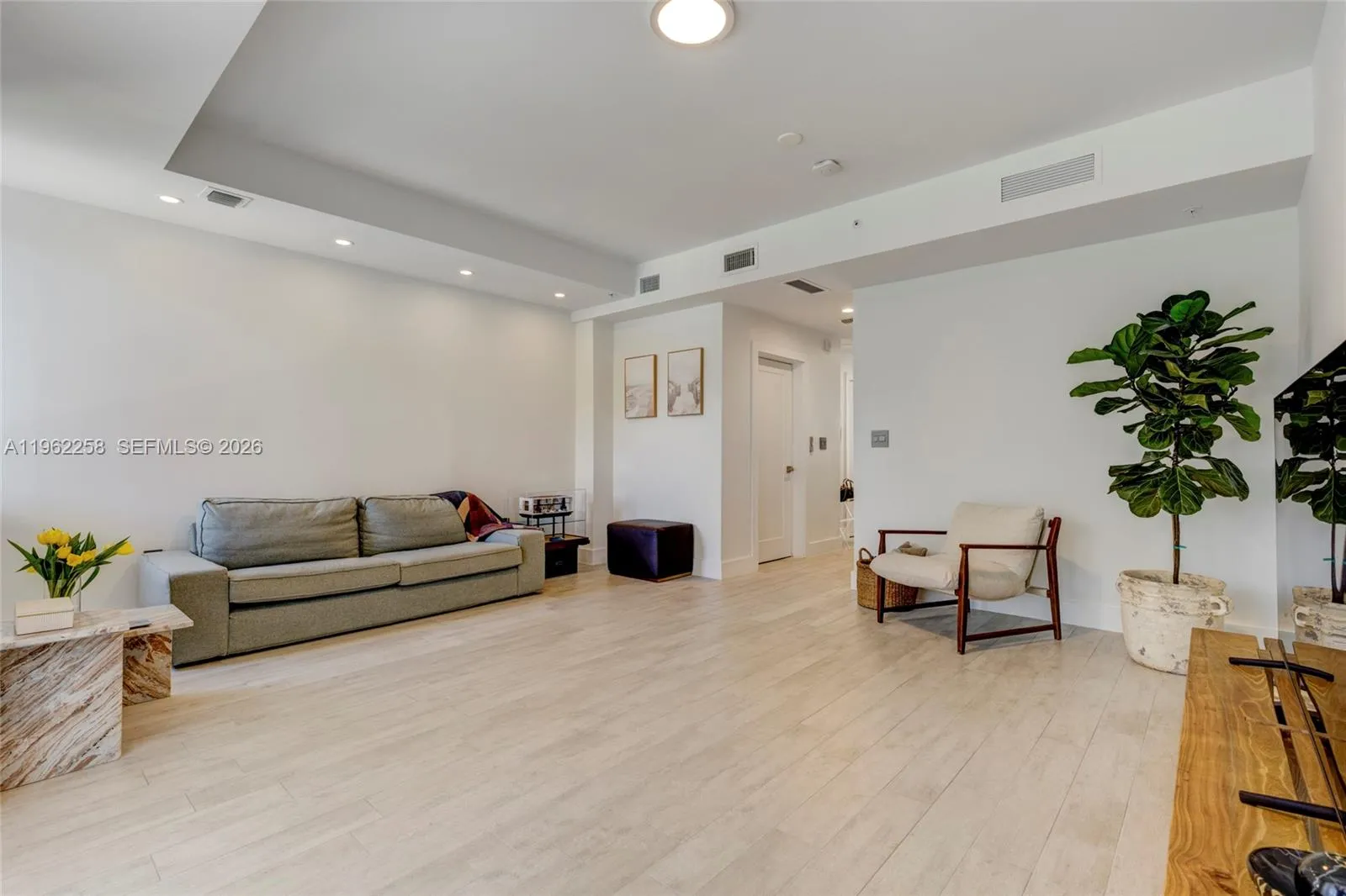 89 N Shore Dr, Miami Beach, Florida 33141, Miami Beach, Florida 33141, 3 Bedrooms Bedrooms, ,3 BathroomsBathrooms,Residential,For Sale,89 N Shore Dr, Miami Beach, Florida 33141,A11962258