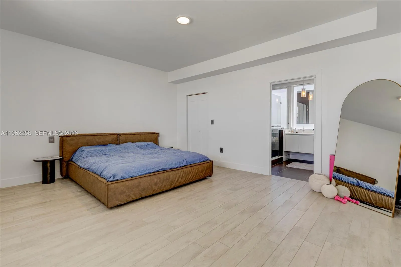 89 N Shore Dr, Miami Beach, Florida 33141, Miami Beach, Florida 33141, 3 Bedrooms Bedrooms, ,3 BathroomsBathrooms,Residential,For Sale,89 N Shore Dr, Miami Beach, Florida 33141,A11962258