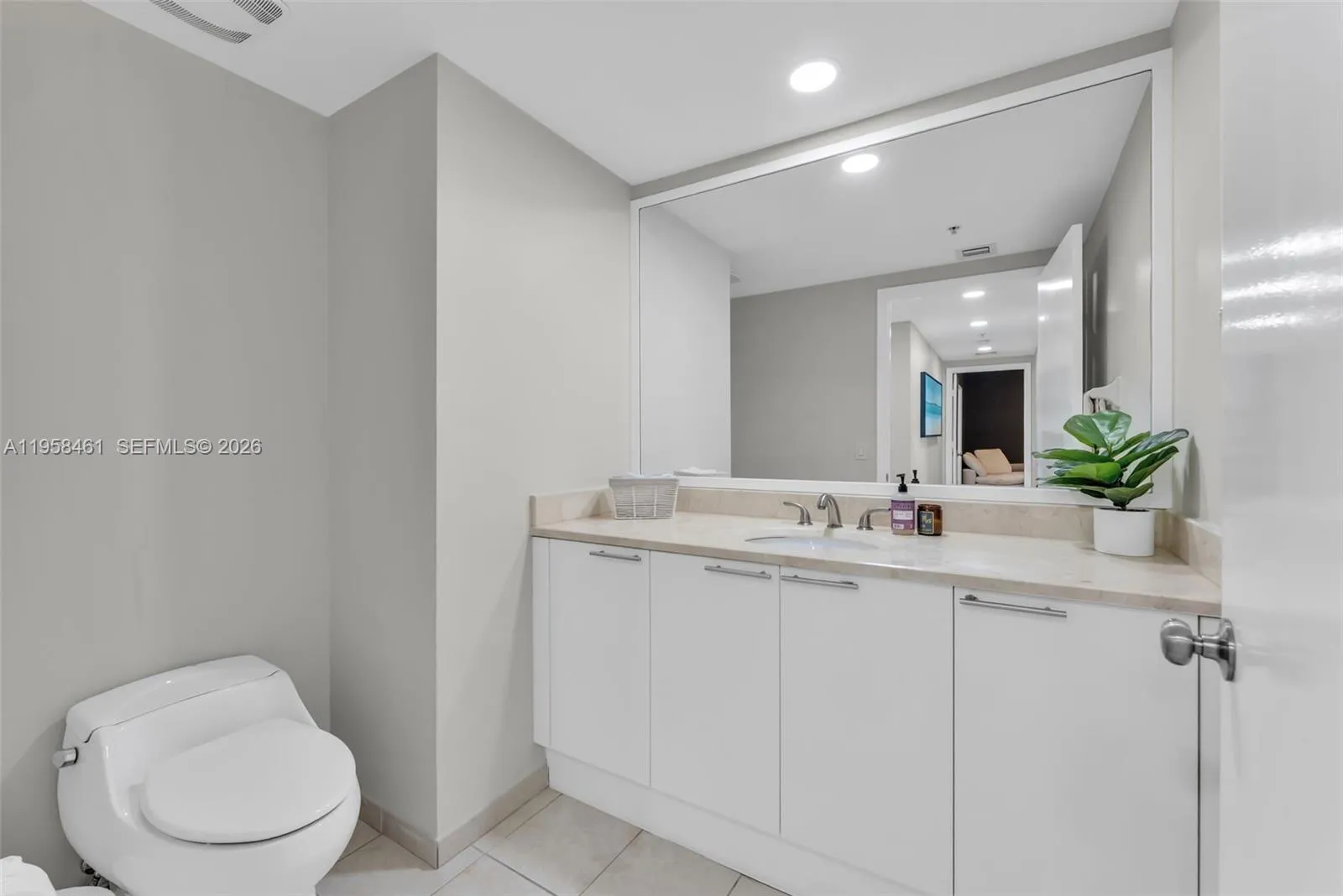 14951 Royal Oaks Ln 2201, North Miami, Florida 331, North Miami, Florida 33181, 3 Bedrooms Bedrooms, ,3 BathroomsBathrooms,Residential,For Sale,14951 Royal Oaks Ln 2201, North Miami, Florida 331,A11958461