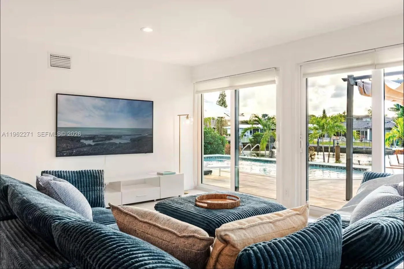 636 Hibiscus Dr 0, Hallandale Beach, Florida 33009, Hallandale Beach, Florida 33009, 3 Bedrooms Bedrooms, ,3 BathroomsBathrooms,Residential Lease,For Rent,636 Hibiscus Dr 0, Hallandale Beach, Florida 33009,A11962271