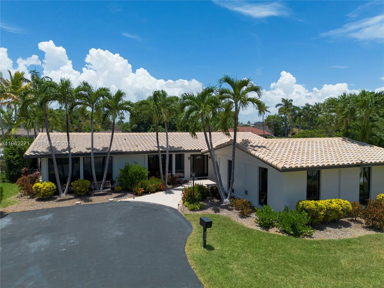 636 Hibiscus Dr 0, Hallandale Beach, Florida 33009, Hallandale Beach, Florida 33009, 3 Bedrooms Bedrooms, ,3 BathroomsBathrooms,Residential Lease,For Rent,636 Hibiscus Dr 0, Hallandale Beach, Florida 33009,A11962271