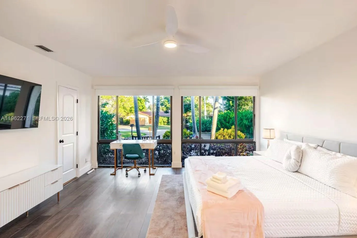 636 Hibiscus Dr 0, Hallandale Beach, Florida 33009, Hallandale Beach, Florida 33009, 3 Bedrooms Bedrooms, ,3 BathroomsBathrooms,Residential Lease,For Rent,636 Hibiscus Dr 0, Hallandale Beach, Florida 33009,A11962271